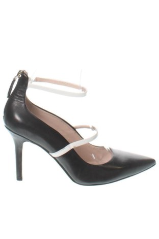 Дамски обувки Nine West, Размер 39, Цвят Черен, Цена 65,54 €, #137929706