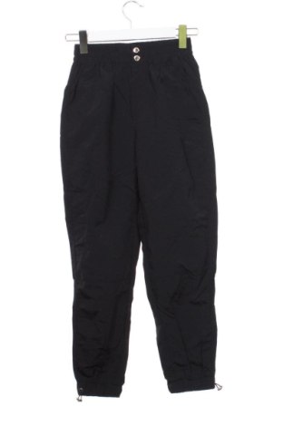 Damskie spodnie Bershka, Rozmiar XS, Kolor Czarny, Cena 42,34 zł, #137931789