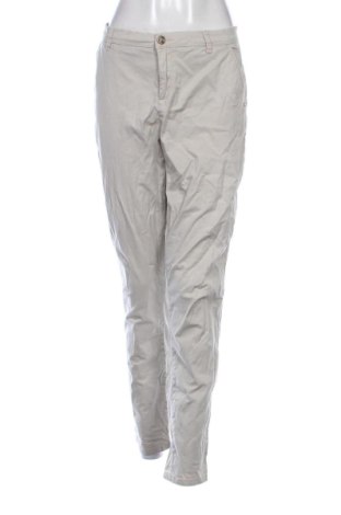 Pantaloni de femei Clockhouse, Mărime XL, Culoare Bej, Preț 31,49 Lei, #137945107