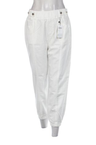 Pantaloni de femei GANG Incredible, Mărime M, Culoare Alb, Preț 104,98 Lei, #137957231