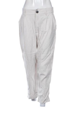 Női nadrág Stradivarius, Méret M, Szín Ekrü
, Ár 3 901 Ft, #137957570