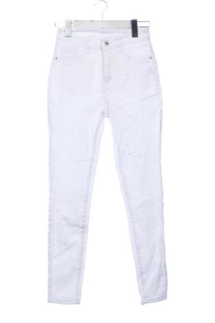 Pantaloni de femei SHEIN, Mărime XXS, Culoare Alb, Preț 31,49 Lei, #137960186
