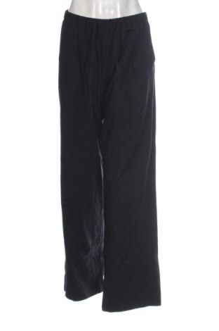 Дамски панталон Bershka, Размер M, Цвят Черен, Цена 10,00 €, #137960334