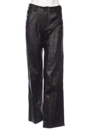 Дамски панталон Stradivarius, Размер S, Цвят Черен, Цена 10,67 €, #137961846