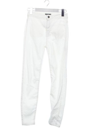 Pantaloni de femei Bershka, Mărime S, Culoare Alb, Preț 55,64 Lei, #137970279