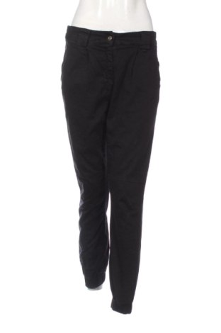Női nadrág Bershka, Méret M, Szín Fekete, Ár 4 189 Ft, #137977768