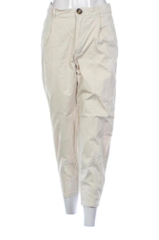Pantaloni de femei Zara, Mărime M, Culoare Bej, Preț 73,49 Lei, #137984824