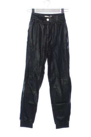 Női nadrág Bershka, Méret XXS, Szín Fekete, Ár 4 610 Ft, #137985759