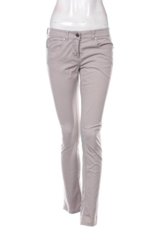 Pantaloni de femei Stefanel, Mărime L, Culoare Bej, Preț 188,97 Lei, #137967079