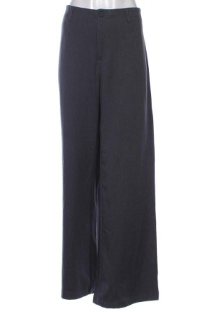 Női nadrág Bershka, Méret XL, Szín Szürke, Ár 2 837 Ft, #137973125