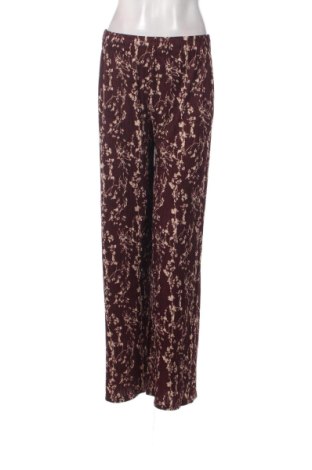 Pantaloni de femei Unbranded, Mărime S, Culoare Multicolor, Preț 30,00 Lei, #137974601