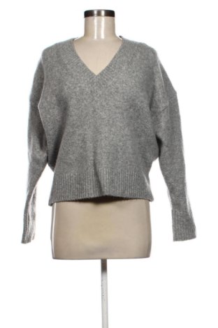 Pulover de femei Zara, Mărime S, Culoare Gri, Preț 74,00 Lei, #137946075