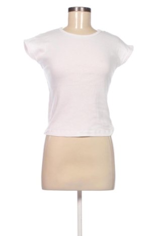 Top de femei Zara, Mărime M, Culoare Alb, Preț 68,24 Lei, #137972434