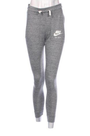 Női sport nadrág Nike, Méret S, Szín Szürke, Ár 12 057 Ft, #137959700