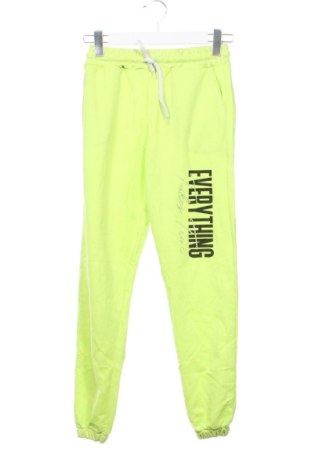 Pantaloni trening de femei Unbranded, Mărime S, Culoare Verde, Preț 43,00 Lei, #137981044