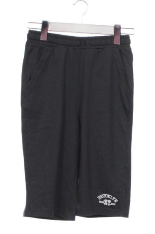 Kinder Shorts LC Waikiki, Größe 10-11y/ 146-152 cm, Farbe Grau, Preis 7,05 €, #137978358