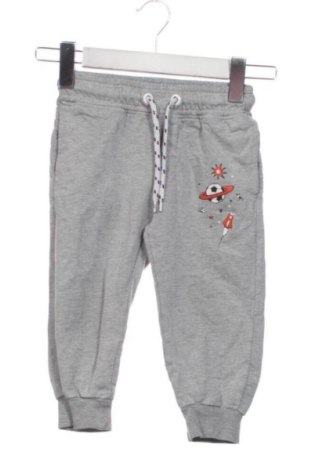 Dziecięce spodnie sportowe Bpc Bonprix Collection, Rozmiar 2-3y/ 98-104 cm, Kolor Szary, Cena 52,42 zł, #137974422