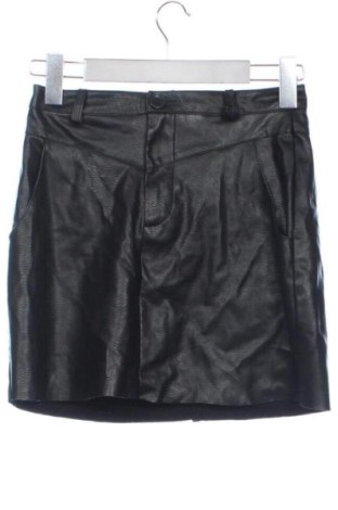 Φούστα Pull&Bear, Μέγεθος S, Χρώμα Μαύρο, Τιμή 5,00 €, #137933353
