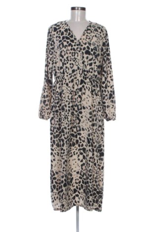 Sukienka Boohoo, Rozmiar XL, Kolor Kolorowy, Cena 59,27 zł, #137938199