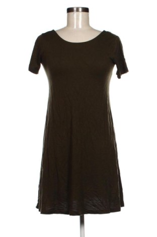 Rochie Stradivarius, Mărime M, Culoare Verde, Preț 62,99 Lei, #137943364