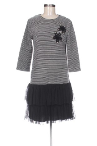Kleid Unbranded, Größe M, Farbe Mehrfarbig, Preis 22,00 €, #137952541