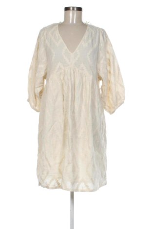 Rochie F&F, Mărime M, Culoare Ecru, Preț 86,00 Lei, #137956616