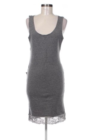 Rochie Fetish, Mărime M, Culoare Gri, Preț 52,49 Lei, #137957158