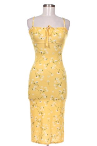 Sukienka Pretty Little Thing, Rozmiar XS, Kolor Kolorowy, Cena 101,60 zł, #137982054