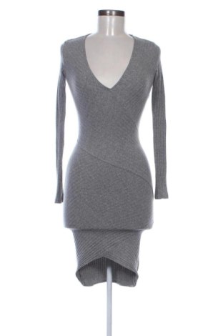 Ruha Bershka, Méret S, Szín Szürke, Ár 5 887 Ft, #137982949