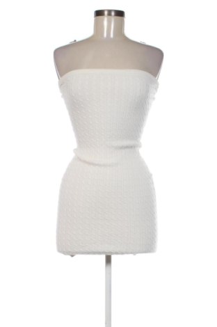 Ruha Bershka, Méret S, Szín Ekrü
, Ár 5 472 Ft, #137989121