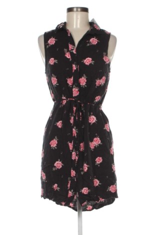 Рокля H&M, Размер M, Цвят Многоцветен, Цена 23,00 €, #137955191