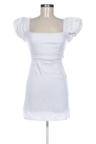 Ruha Stradivarius, Méret S, Szín Fehér, Ár 6 028 Ft, #137964216