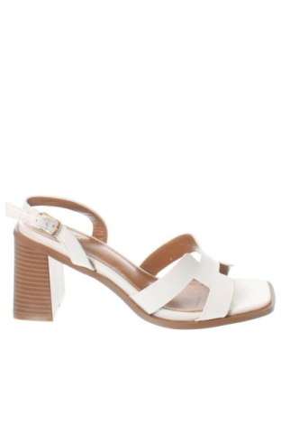 Сандали Chic, Размер 39, Цвят Бял, Цена 32,00 €, #137945767