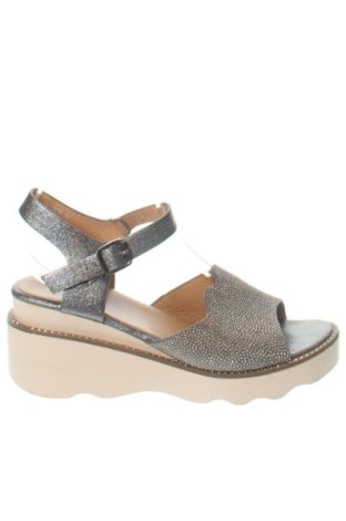 Σανδάλια Paola Bacelli, Μέγεθος 39, Χρώμα Ασημί, Τιμή 27,00 €, #137960081
