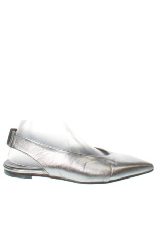Sandale Pieces, Mărime 39, Culoare Gri, Preț 196,32 Lei, #137978042