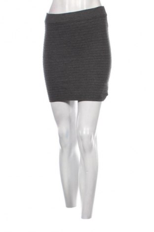 Sukně Unbranded, Velikost M, Barva Šedá, Cena  49,00 Kč