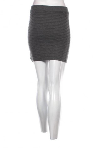 Sukně Unbranded, Velikost M, Barva Šedá, Cena  49,00 Kč