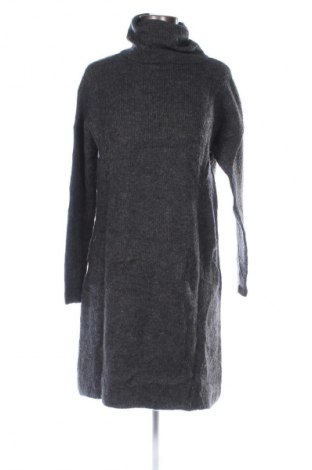 Šaty  ONLY, Velikost S, Barva Šedá, Cena  109,00 Kč