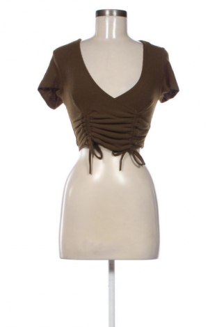 Γυναικεία μπλούζα Club L, Μέγεθος M, Χρώμα Πράσινο, Τιμή 7,99 €