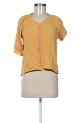 Dámská halenka LC Waikiki, Velikost S, Barva Žlutá, Cena  89,00 Kč