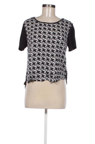 Dámská halenka Limited, Velikost M, Barva Vícebarevné, Cena  136,00 Kč