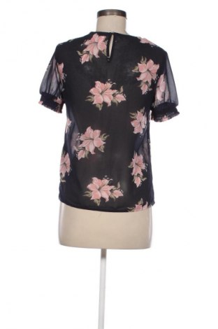 Dámská halenka Pieces, Velikost XS, Barva Vícebarevné, Cena  89,00 Kč