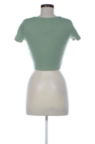Γυναικεία μπλούζα Pull&Bear, Μέγεθος M, Χρώμα Πράσινο, Τιμή 5,99 €