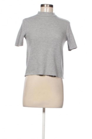 Dámská halenka Zara Trafaluc, Velikost S, Barva Šedá, Cena  119,00 Kč