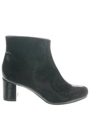 Дамски боти Unbranded, Размер 37, Цвят Черен, Цена 14,31 €