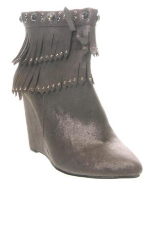 Γυναικεία μποτάκια Unbranded, Μέγεθος 40, Χρώμα Χρυσαφί, Τιμή 8,99 €