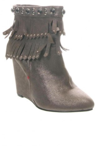 Γυναικεία μποτάκια Unbranded, Μέγεθος 38, Χρώμα Καφέ, Τιμή 8,99 €