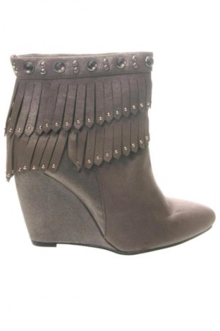 Γυναικεία μποτάκια Unbranded, Μέγεθος 39, Χρώμα  Μπέζ, Τιμή 10,99 €