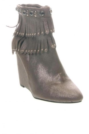 Γυναικεία μποτάκια Unbranded, Μέγεθος 38, Χρώμα  Μπέζ, Τιμή 8,99 €