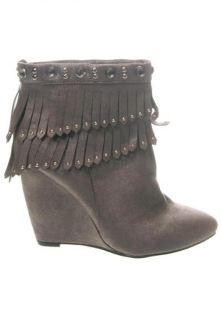 Γυναικεία μποτάκια Unbranded, Μέγεθος 39, Χρώμα  Μπέζ, Τιμή 10,99 €